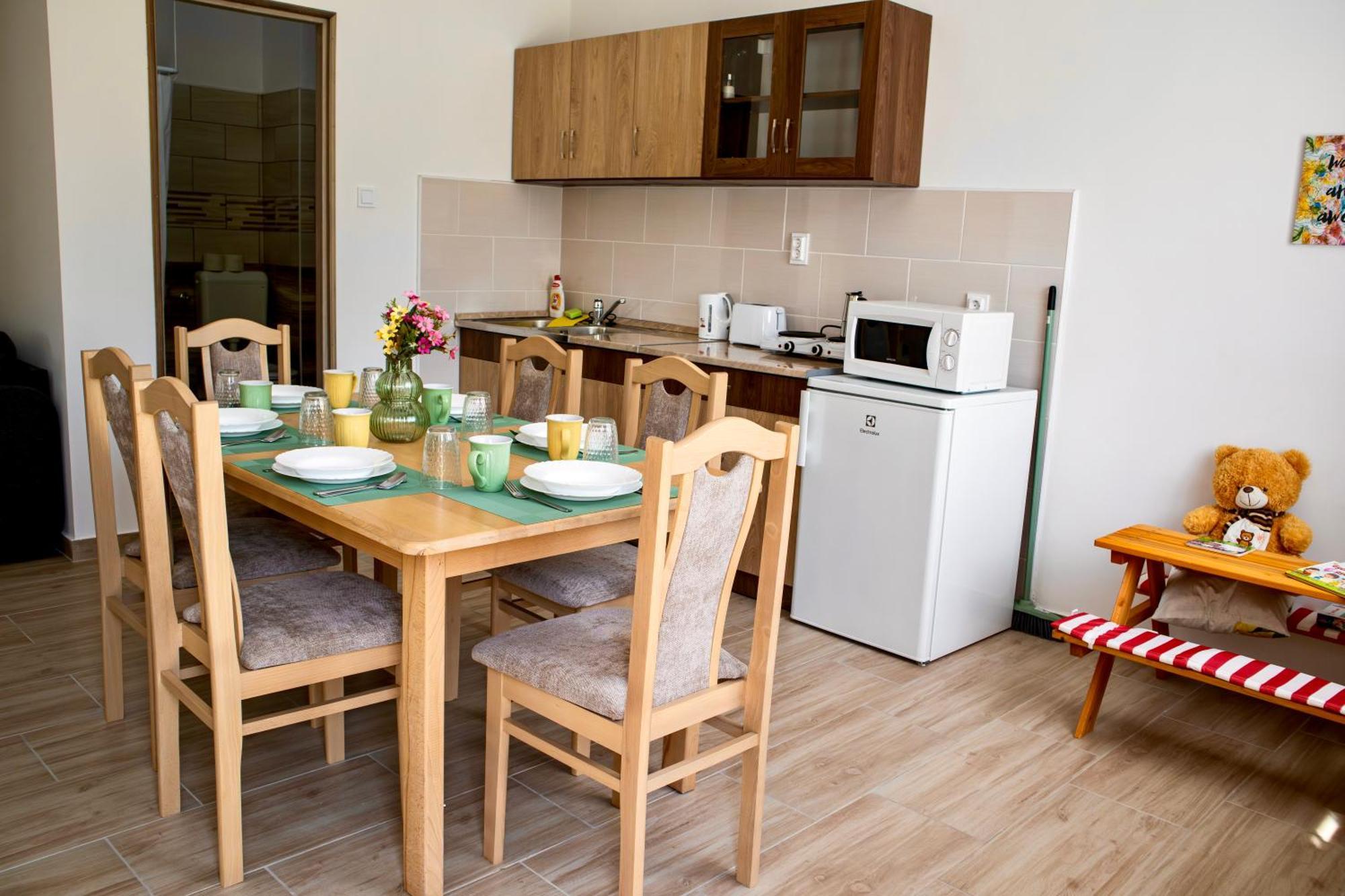 Izisz Apartman Matraterenye Exteriér fotografie