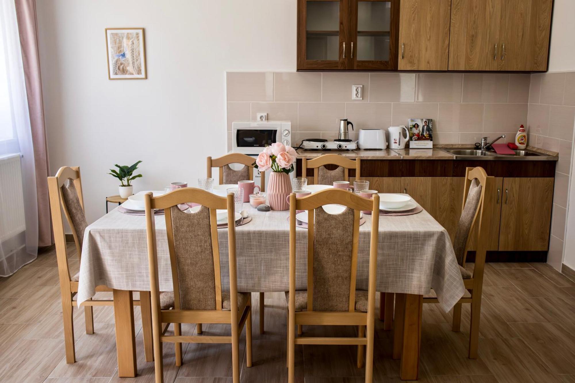 Izisz Apartman Matraterenye Exteriér fotografie